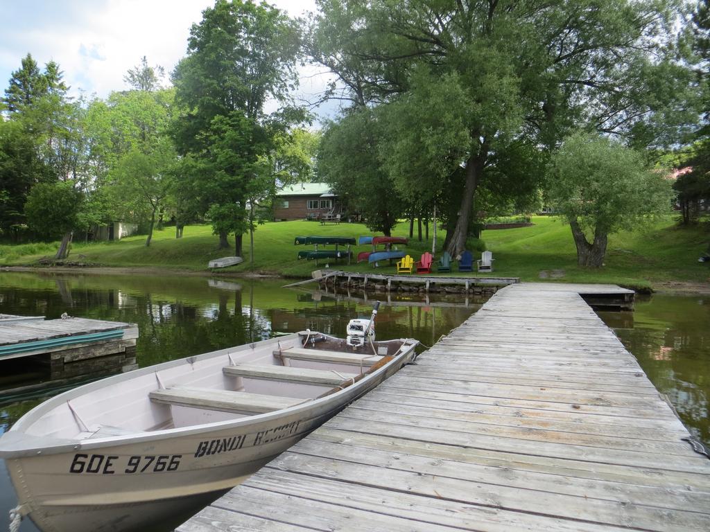 Bondi Village Cottage Resort Lake of Bays Εξωτερικό φωτογραφία