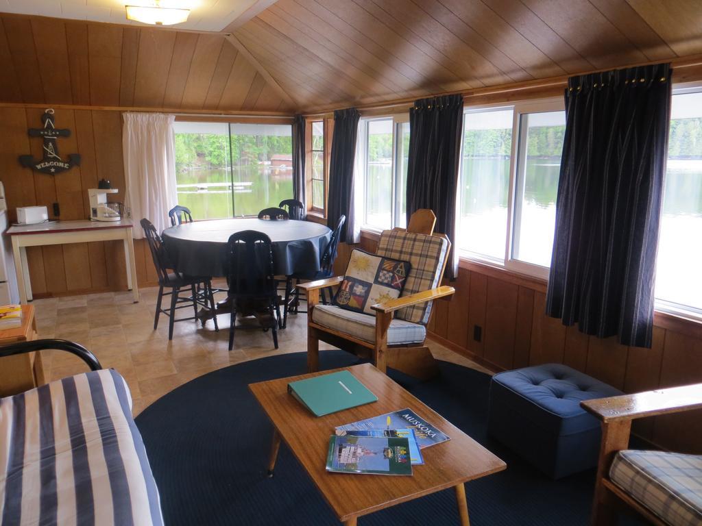 Bondi Village Cottage Resort Lake of Bays Εξωτερικό φωτογραφία