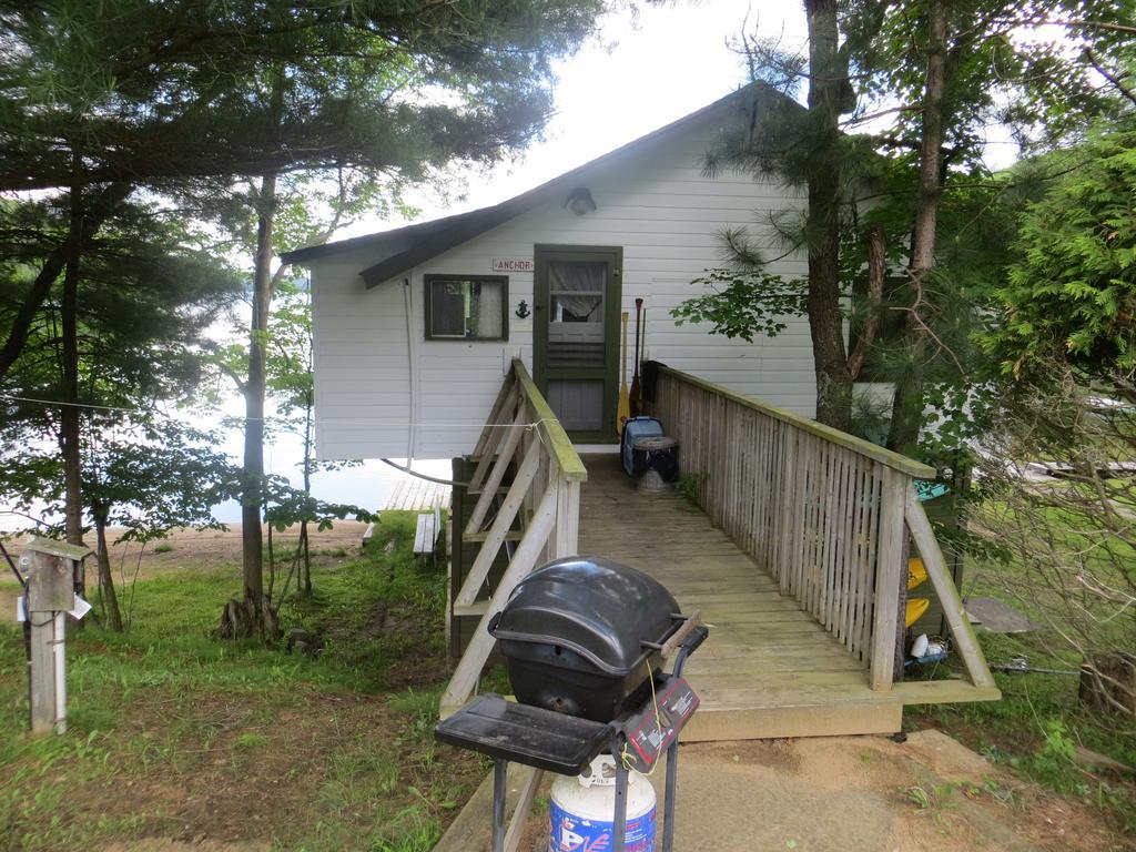 Bondi Village Cottage Resort Lake of Bays Εξωτερικό φωτογραφία