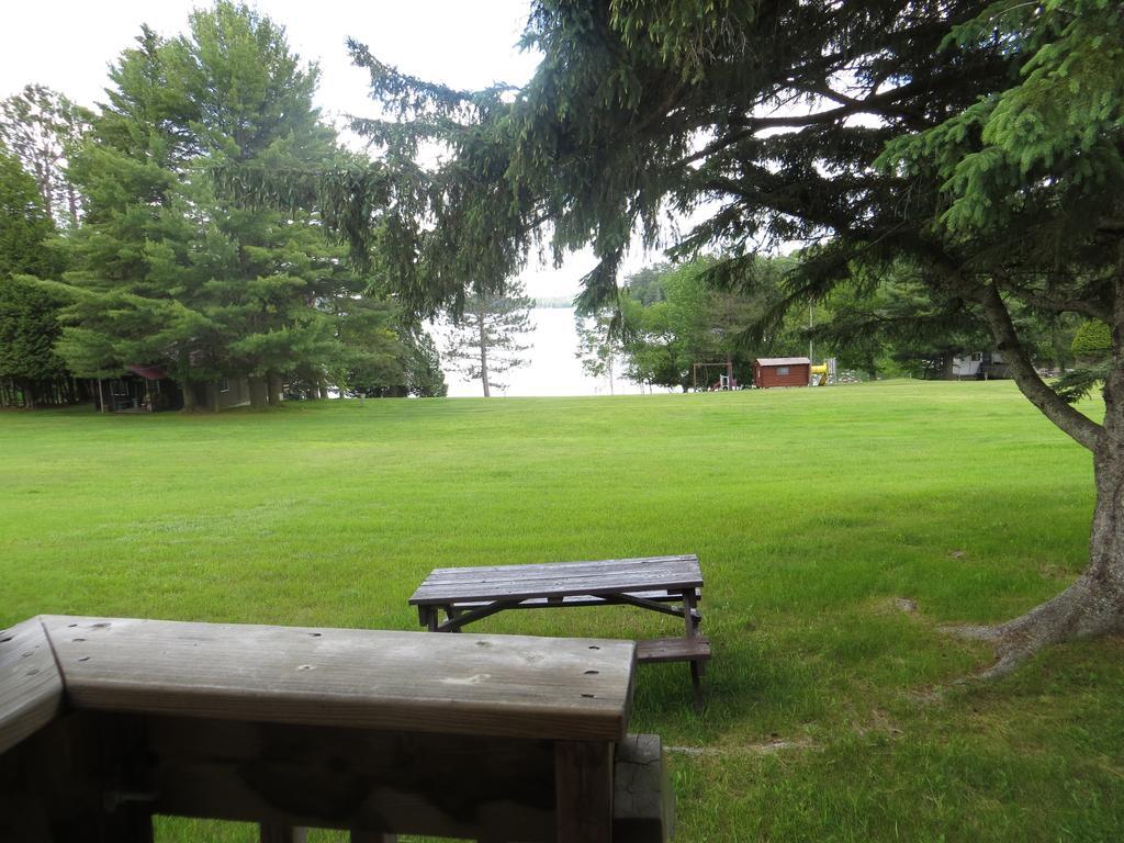 Bondi Village Cottage Resort Lake of Bays Εξωτερικό φωτογραφία