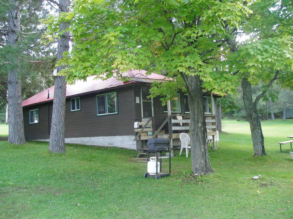 Bondi Village Cottage Resort Lake of Bays Εξωτερικό φωτογραφία
